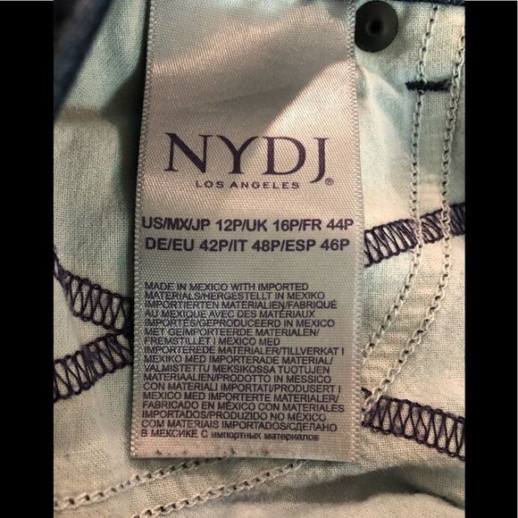 NYDJ Petite Ami Skinny Ankle w/ side slit - Picture 5 of 6